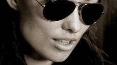 Models Olivia Wilde sunglasses