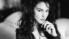 Monica Bellucci brunettes