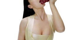 Monica Bellucci brunettes