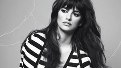 Monochrome penelope cruz