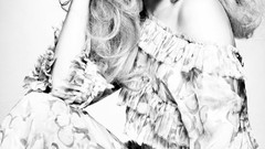 Monochrome woman rachel mcadams