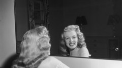 Monroe grayscale Celebrity mirror