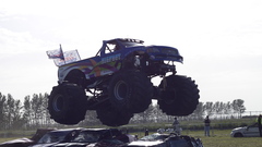 Monster truck