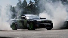 Monsters cars drifting cars