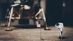 Moon Toys astronauts Lunar Lander