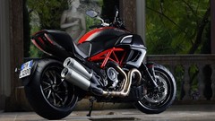 Motorbikes Ducati Diavel