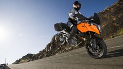 Motorbikes ktm 990