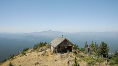 Mountains Oregon houses