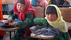 Movies film children Buda iran Hana Iranian Buddha Collapsed 