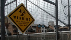 Movies warning London 28 Days Later fences 28 weeks later 