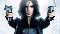 Movies woman Kate Beckinsale Underworld: Awakening girls with 