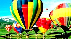 Multicolor hot air balloons