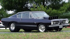 Muscle cars classic barracuda