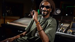 Music artist Actors rapper snoop dogg singers