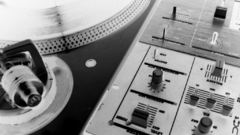 Music console club mixing need