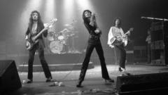 Music queen live freddie