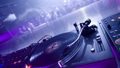 Music turntables club