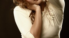 Music woman artist Atiye Deniz