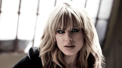 Music woman Orianthi