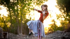 Music woman violins Lindsey Stirling