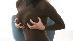 Nadine Jansen Magazine Shorts