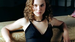 Natalie Portman curly hair