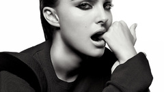 Natalie Portman monochrome