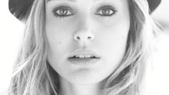 Natalie Portman monochrome greyscale