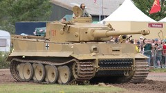 Nature soldiers tanks complex magazine tigr tank