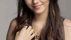 Necklaces brunettes woman victoria