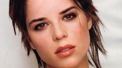 Neve Campbell