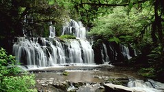 New Zealand Islands waterfalls south