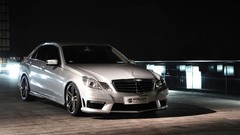 Night water lights tuning Mercedes-Benz streets