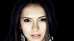 Nina Dobrev
