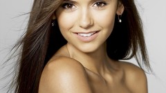 Nina Dobrev