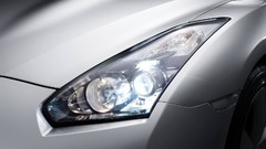 Nissan vehicles headlights Nissan