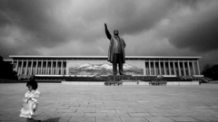 North korea statues Pyongyang