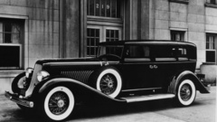 Now mine right 1934 This duesenberg currently