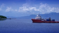 Ocean coast ships skyscapes