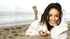 Ocean feet woman faces Beaches vanessa hudgens barefoot models 