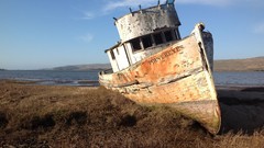 Old Boats rust Beaches