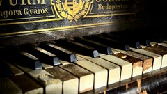 Old piano