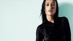 Olivia Wilde wet brunette