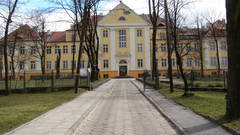 On thestanis awa kostkischool