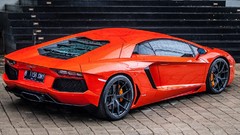 Orange Lamborghini aventador Lamborghini-Aventador