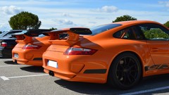 Orange porche porsche 911 gt3