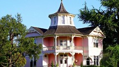 Oregon USA Victorian houses