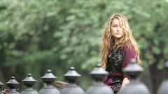 Outdoors blondes models Leelee Sobieski
