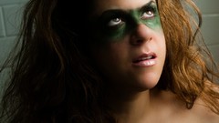 Paint woman faces blondes brunettes