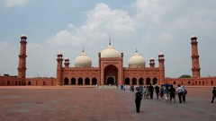 Pakistan mosques